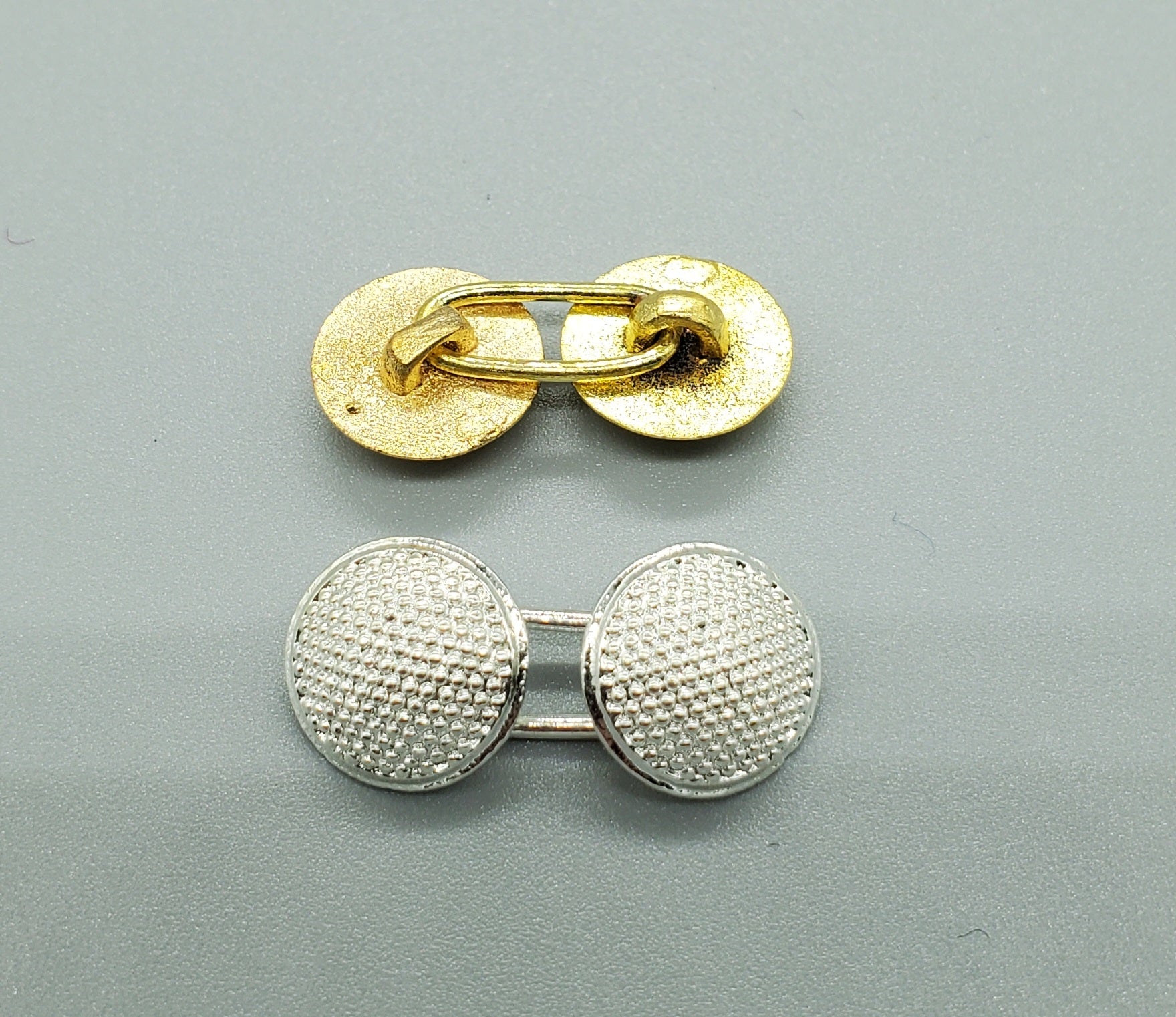 Dotted & Rimmed Sleeve Button
