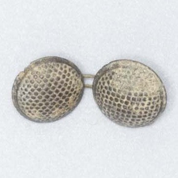Dotted & Rimmed Sleeve Button