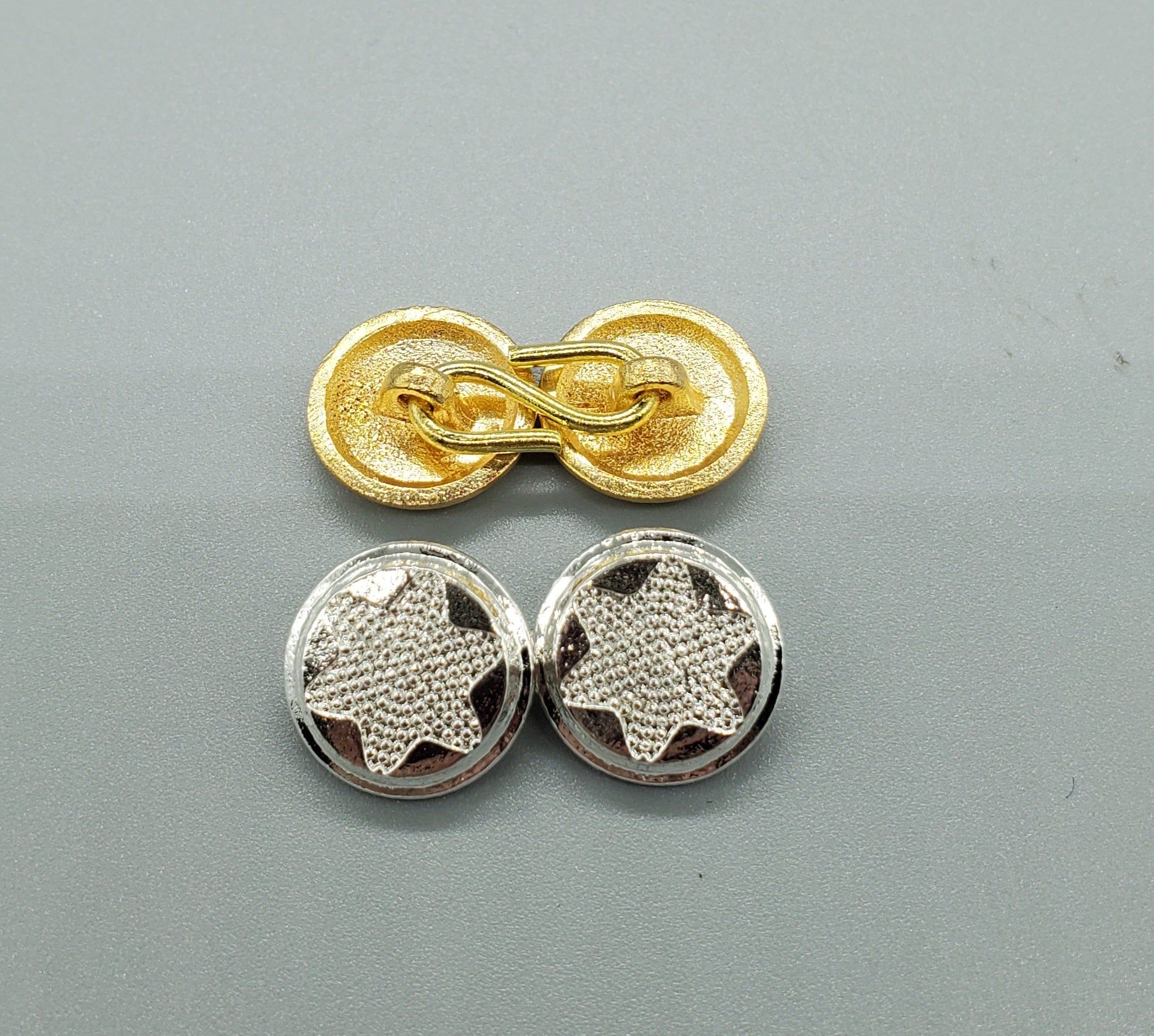 Dotted Star Sleeve Button