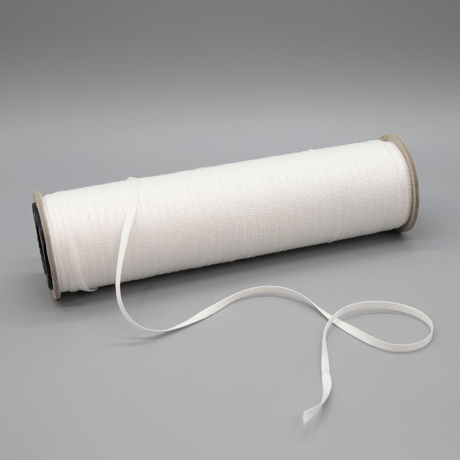 sew-ology white snap tape 27 snaps 1” apart 100% cotton
